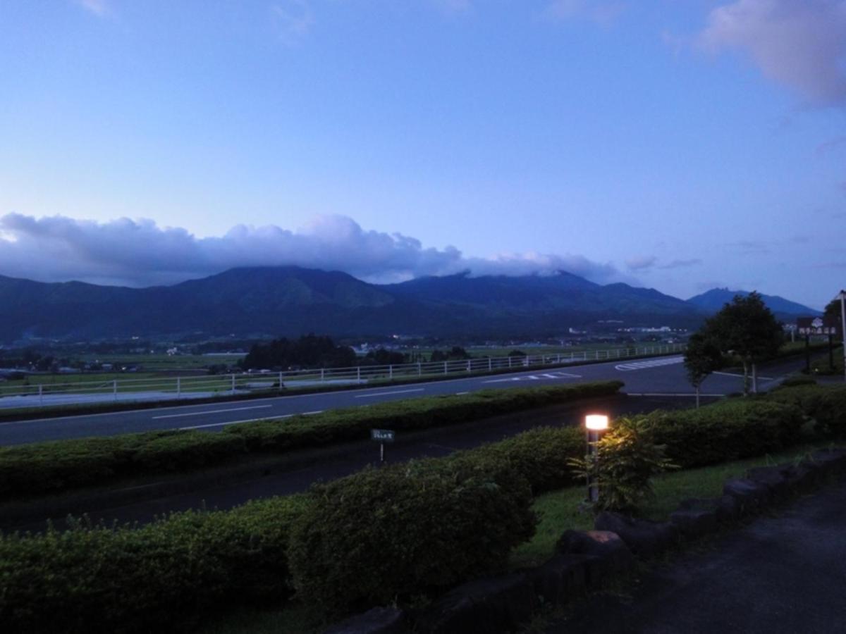 Hotel Shikino Mori Aso Esterno foto